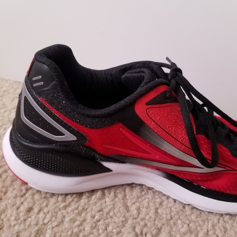 Men's FILA Red and Black Tennis Shoes - Picture 13 of 16